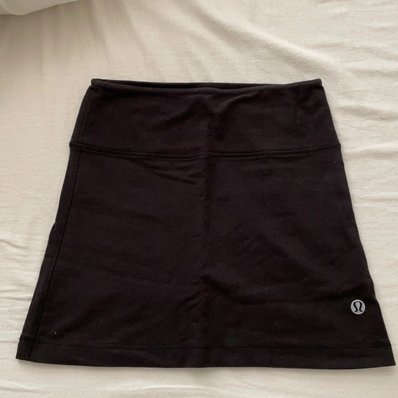 lululemon athletica Dresses & Skirts - Lululemon Black Mini-skirt